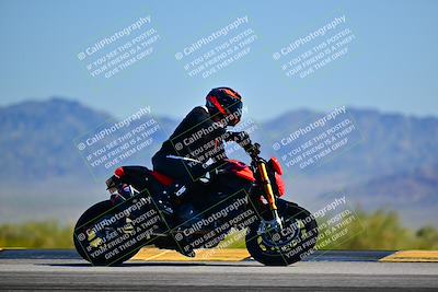media/Mar-25-2024-Moto Forza (Mon) [[8d4319bd68]]/4-Novice Group/Session 2 (Turn 9 Side)/